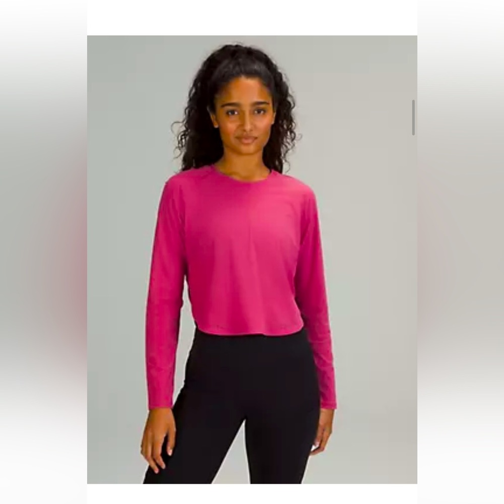 Womens lululemon running crewneck UV protection size 4 pink lychee